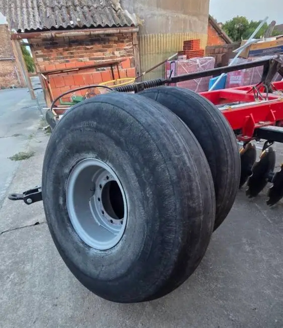 Felge s gumama 20.00-20