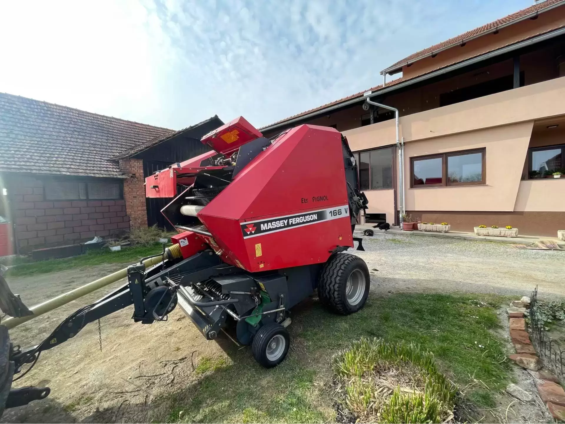 MF 166V