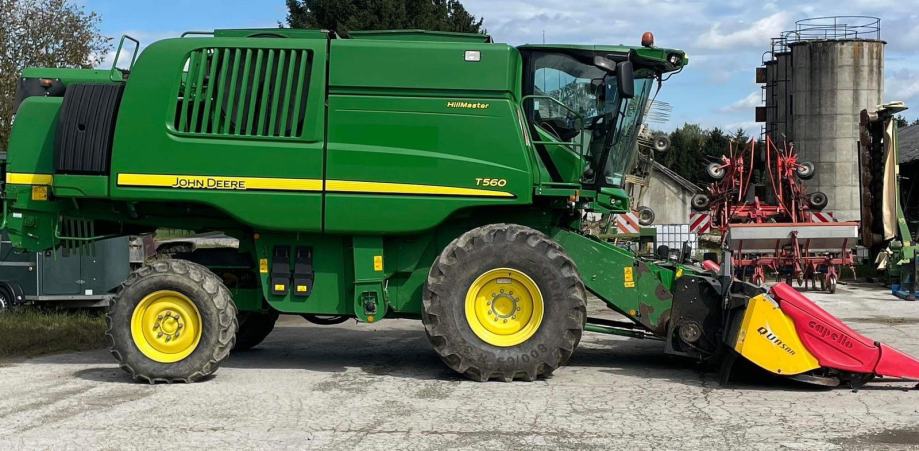 John Deere T560 Hillmaster
