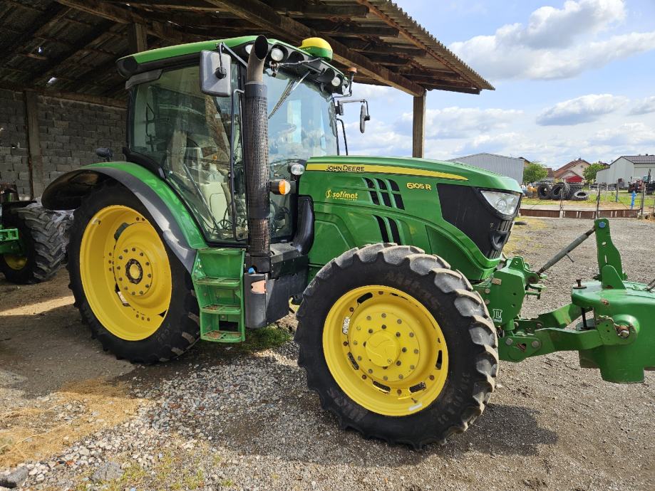 John Deere 6105R sa uskim kotačima